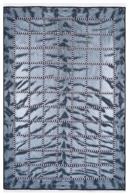 Beyaz arkaplanda jüt halı fotoğrafı