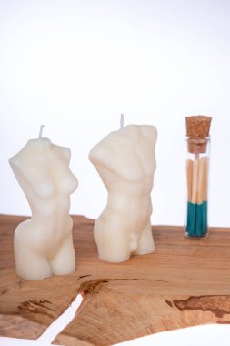 İnsan vücudunda mum.