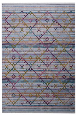 beyaz arkaplanda makine halısı