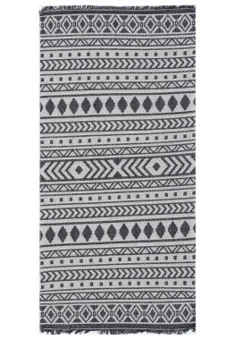 beyaz arkaplanda makine halısı