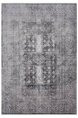 beyaz arkaplanda makine halısı