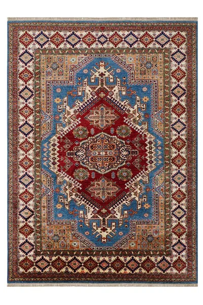 Model oluşturmak için halı kaplı oda resmi