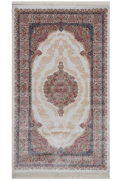 Beyaz arka planda klasik desenli makine halısı.