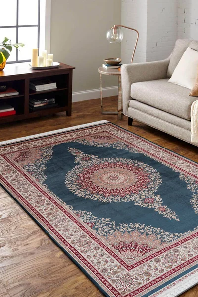 Model oluşturmak için halı kaplı oda resmi