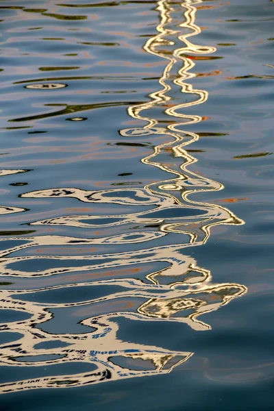 Abstracto Agua Danza Del Agua Reflejado — Foto de Stock