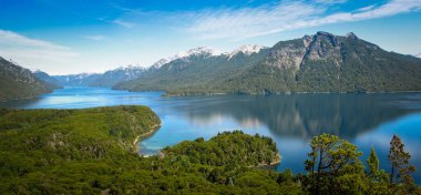 Dağlarla çevrili muhteşem göl, Bariloche Arjantin