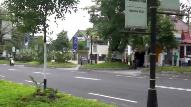 Endonezya 'da trafik ışıklarında durduğunuzda atmosfer