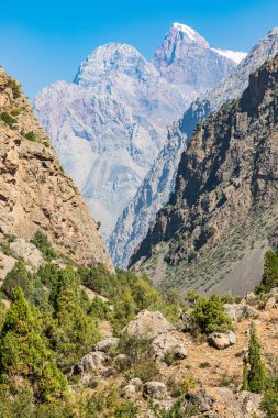 Sarytag, Sughd Eyaleti, Tacikistan. Tacikistan 'da Kanyon ve yüksek dağlar.