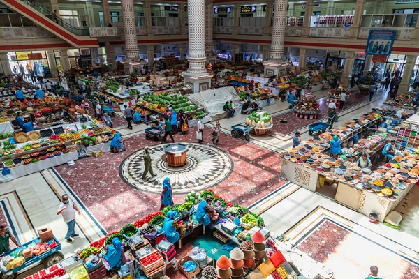タジキスタンのドゥシャンベ 2021年8月12日 ドゥシャンベのメルゴン市場 — ストック写真