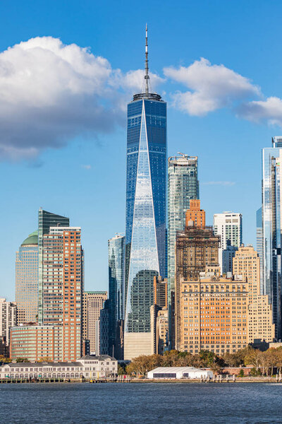 Manhattan, New York City, New York, USA. November 3, 2021. One World Trade Center and the Lower Manhattan skyline.