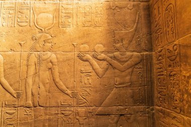 Agilkia Adası, Aswan, Mısır. 24 Şubat 2022. UNESCO 'nun Dünya Mirasları Alanında yapılan duvar resmi..