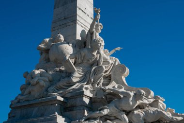 Buenos Aires, Arjantin. 11 Temmuz 2021. Christopher Columbus Anıtı (Cristobal Colon Anıtı). Avenida Costanera 'nın rıhtımında bulunan Rafael Obligado, Jorge Newbery Havaalanı yakınında.