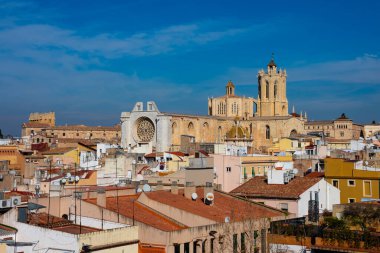 Tarragona, İspanya. 8 Şubat 2019. Tarragona Katedrali Görünümü (Santa Tecla de Tarragona Katedrali)