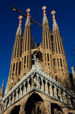 Barselona, İspanya. 10 Şubat 2019. Kutsal ailenin Expiatory Kilisesi (Templo Expiatorio de la Sagrada Familia), Roma Katolik kilisesi. Tutku Cephesi