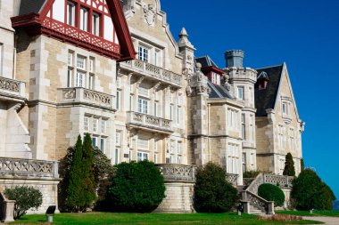 Santander, İspanya. 12 Şubat 2019. Magdalena Sarayı (Palacio de la Magdalena) Magdalena Yarımadası 'nda yer almaktadır.