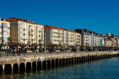 Santander, İspanya. 12 Şubat 2019. Santander şehir limanının görüntüsü