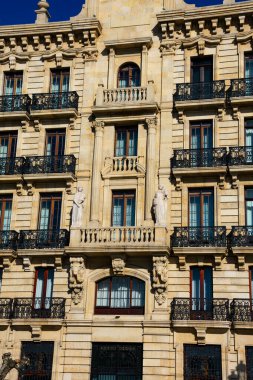 Santander, İspanya. 12 Şubat 2019. Santander Bankası binası cephesinin görüntüsü (Banco de Santander)