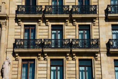 Santander, İspanya. 12 Şubat 2019. Santander Bankası binası cephesinin görüntüsü (Banco de Santander)