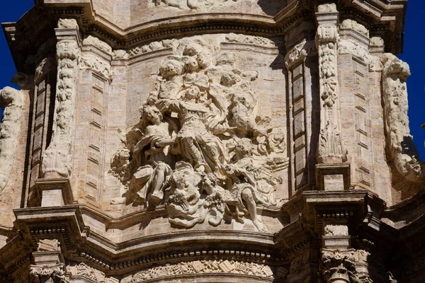 Фасад Кафедрального Собора Успения Пресвятой Богородицы Валенсийской Иглесии Катедрал Баслицкой — стоковое фото