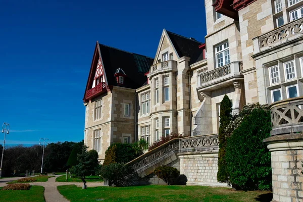 Santander, İspanya. 12 Şubat 2019. Magdalena Sarayı (Palacio de la Magdalena) Magdalena Yarımadası 'nda yer almaktadır.