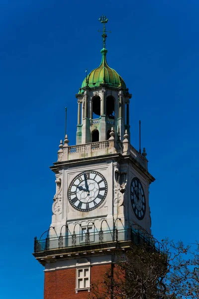 阿根廷布宜诺斯艾利斯 2019年10月26日 托雷纪念塔 Torre Monumental 缩写为Torre Monumental 1982年以前是一座位于英格兰退休区的钟楼 图库图片