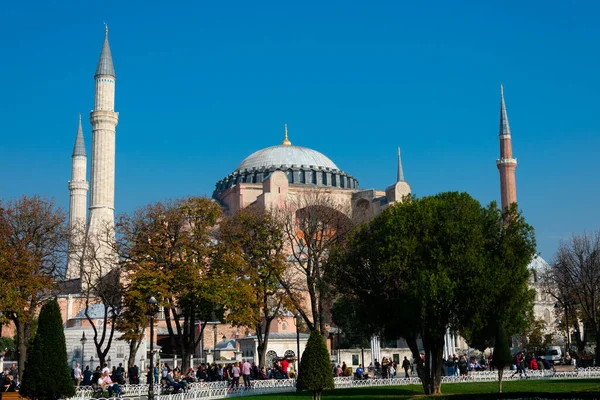 Стамбул Турция Ноября 2019 Года Собор Святой Мудрости Аясофья Парк — стоковое фото