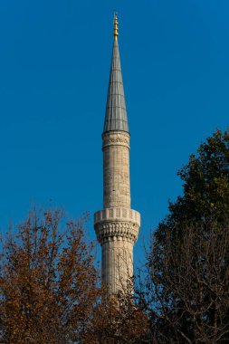 Sultan Ahmet Camii 'nin minaresi (Sultan Ahmet Camii) de Mavi Cami olarak bilinir. İstanbul, Türkiye