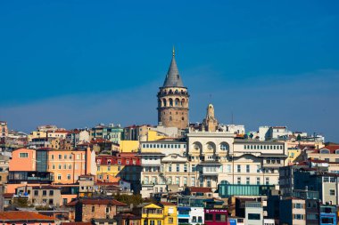 İstanbul, Türkiye. 20 Kasım 2019. İstanbul şehri manzaralı. Karakol mahallesi, Beyoğlu bölgesi. Galata Kulesi (Galata Kulesi)