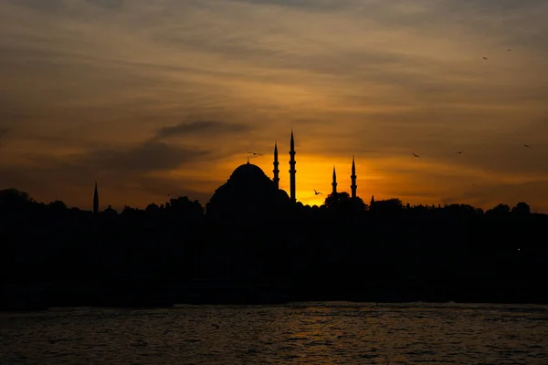 Pohled Město Istanbul Mešitu Suleymaniye Suleymaniye Camii Třetím Kopci Západ — Stock fotografie