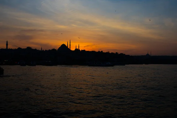 Vista Cidade Istambul Navegável Golden Horn Altn Boynuz Halic Noite — Fotografia de Stock