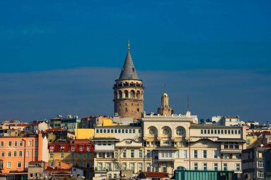 İstanbul, Türkiye. 21 Kasım 2019. İstanbul şehri manzaralı. Karakol mahallesi, Beyoğlu bölgesi. Galata Kulesi (Galata Kulesi)