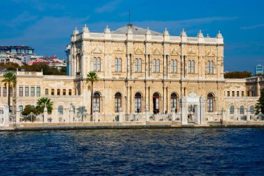 İstanbul, Türkiye. 21 Kasım 2019. Beşiktaş 'ta yer alan Dolmabahce Sarayı Osmanlı İmparatorluğu' nun ana yönetim merkeziydi.