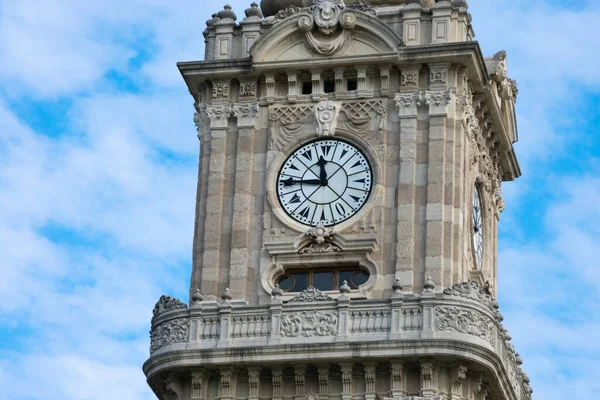 Κωνσταντινούπολη Τουρκία Νοεμβρίου 2019 Dolmabahce Palace Clock Tower Που Βρίσκεται — Φωτογραφία Αρχείου