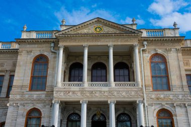 İstanbul, Türkiye. 23 Kasım 2019. Beşiktaş 'ta yer alan Dolmabahce Sarayı Osmanlı İmparatorluğu' nun ana yönetim merkeziydi.