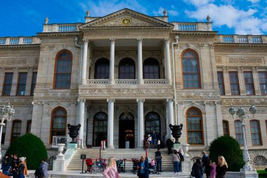 İstanbul, Türkiye. 23 Kasım 2019. Beşiktaş 'ta yer alan Dolmabahce Sarayı Osmanlı İmparatorluğu' nun ana yönetim merkeziydi.