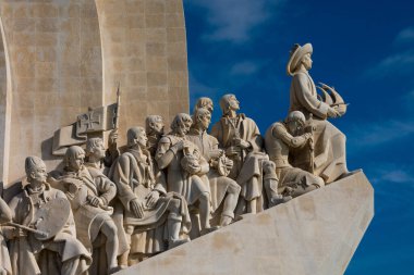 Belem, Lisbon. Portekiz. 23 Ocak 2018. Keşifler Anıtı (Padrao dos Descobrimentos). Tagus Nehri 'nin kuzey kıyısında bir anıt..