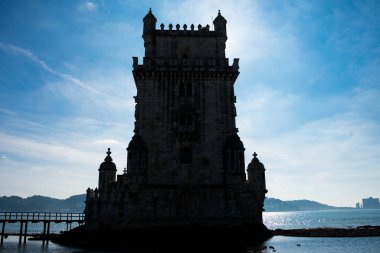 Belem Kulesi veya Belem Kulesi (Torre de Belem) Santa Maria de Belem 'de bulunan bir kuledir. Belem, Lisbon. Portekiz