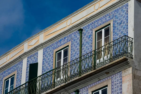Antigua Fachada Del Edificio Con Azulejos Tradicionales Lisboa Lisboa Portugal —  Fotos de Stock