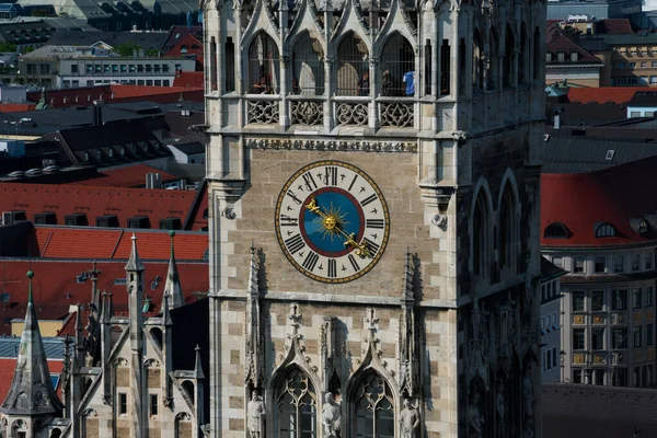 München August 2018 Blick Auf Den Uhrturm Des Neuen Rathauses — Stockfoto