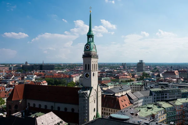 德国慕尼黑 2018年8月22日 慕尼黑市和圣彼得教堂 彼得里舍 的景观 图库照片