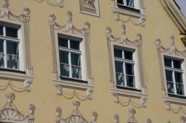 Landsberg am Lech, Almanya. 22 Ağustos 2018. Eski bina cephesi, tarihi eski kasaba