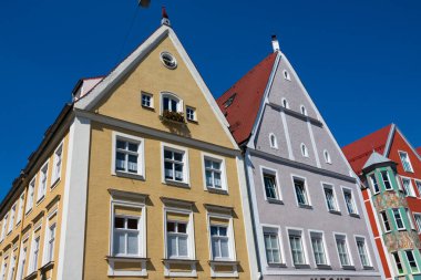 Renkli evler, tarihi eski kasaba. Landsberg am Lech, Almanya