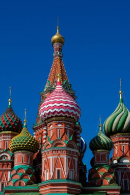 Saint Basil Katedrali (Sobor Vasiliya Blazhennogo), Kızıl Meydan 'da bir kilisedir. Soğan Kubbesi. Moskova, Rusya