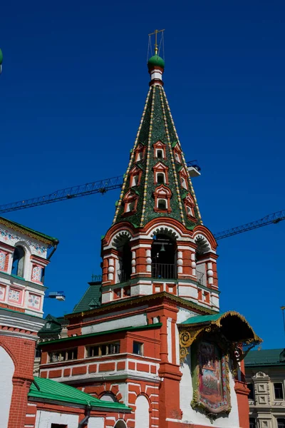 Saint Basil Katedrali (Sobor Vasiliya Blazhennogo), Rusya 'nın başkenti Moskova' da bulunan bir kilisedir.