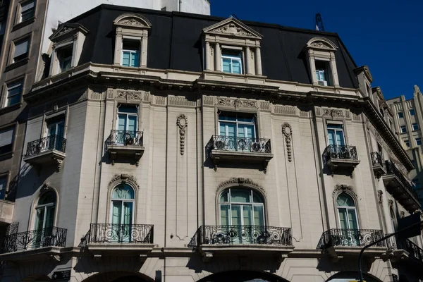 Buenos Aires Argentina Outubro 2018 Fachada Edifício Velho Perto Praça — Fotografia de Stock