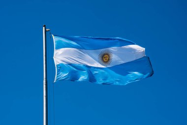 Arjantin bayrağı (Bandera Argentina - Bandera Nacional), Arjantin 'in başkenti Buenos Aires' te Mayıs ayı ortasında bulunan açık mavi (üstü ve altı) ve beyaz üçlü banttır..
