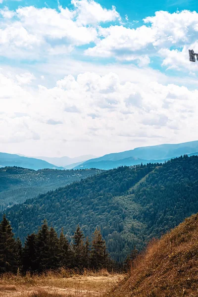 Cordillera Los Cárpatos Ucranianos Verano Con Una Perspectiva Tonal Foto — Foto de Stock