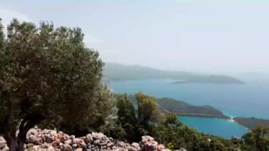 Deniz kıyısında körfez, deniz kıyısında şehir
