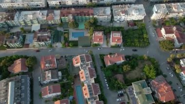 Kuş bakışı evler, drone 'lar hindi içinde eski şehrin üzerinde uçuyor, 4K