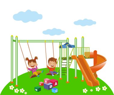 Çocuk parkında sallanan mutlu çocuklar.